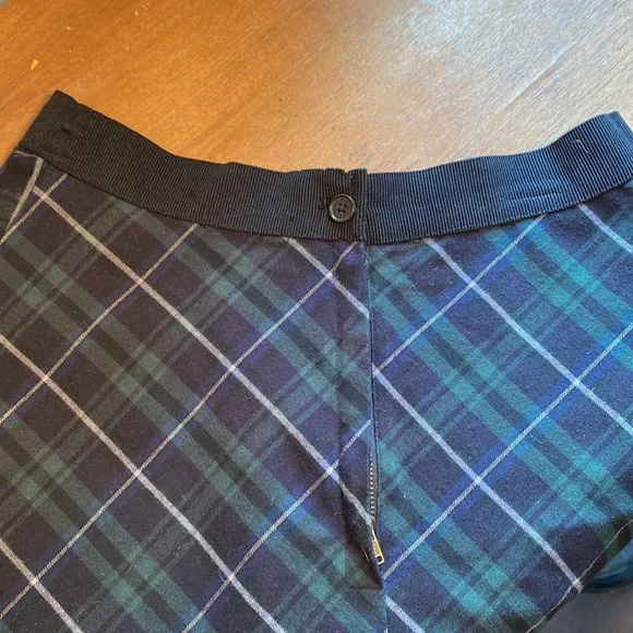 BDG Size 6 Plaid Skater Skirt - Picture 3 of 4
